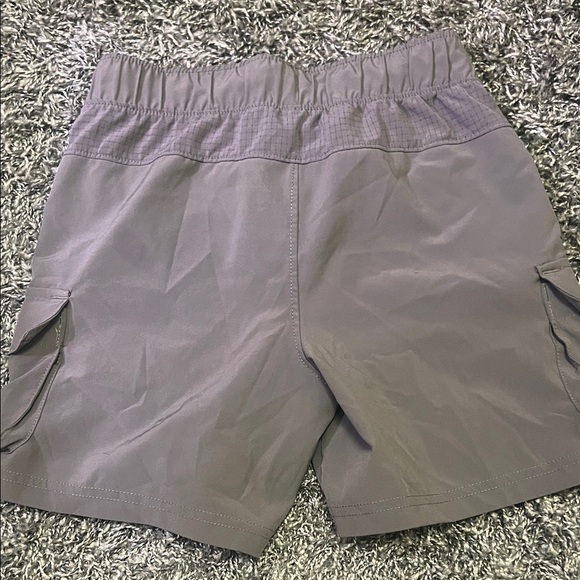 Abercrombie Kids Boys Cargo Shorts Size 7/8 – Quick-Dry Gray Utility Shorts - Picture 3 of 7